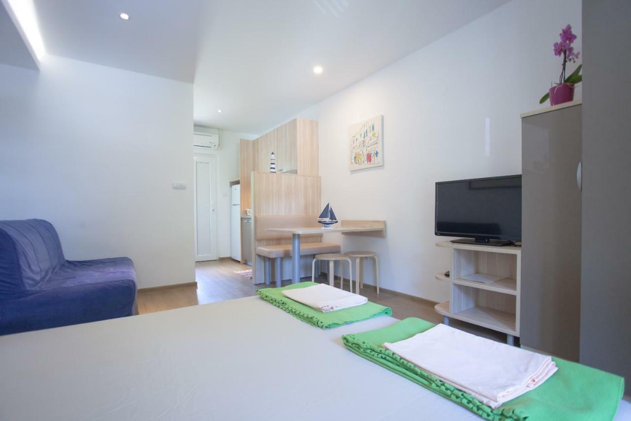 Studio Apartment - Seaview Премантура Экстерьер фото