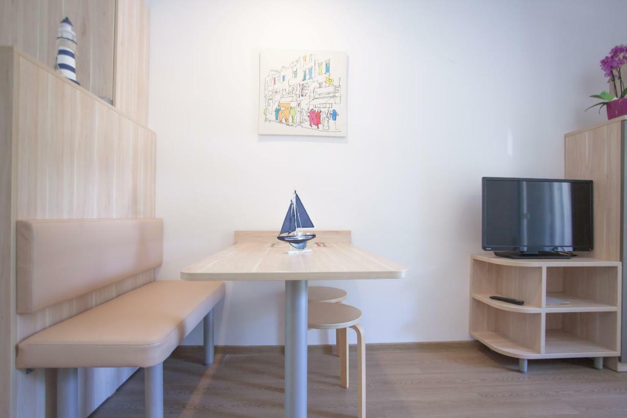 Studio Apartment - Seaview Премантура Экстерьер фото